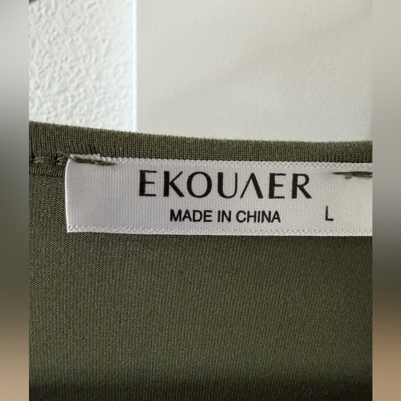 NEVER WORN Ekouaer Olive Green Maternity Nursing/Labor and Delivery Gown - Picture 3 of 8
